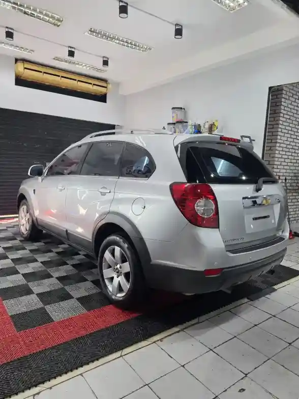 Chevrolet Captiva Ltz 2.4 5 Asientos 4X2 2010 - foto 2