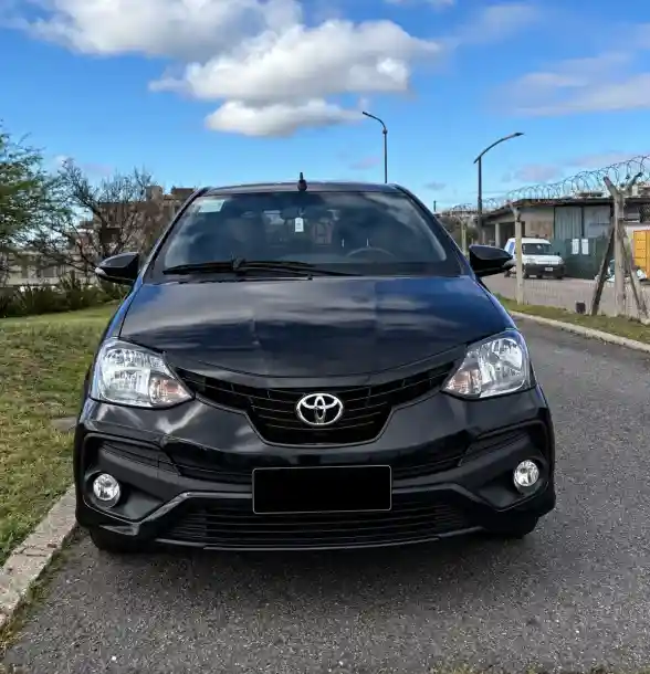 Toyota Etios 1.5 Xls Pack At 2023 - foto 3