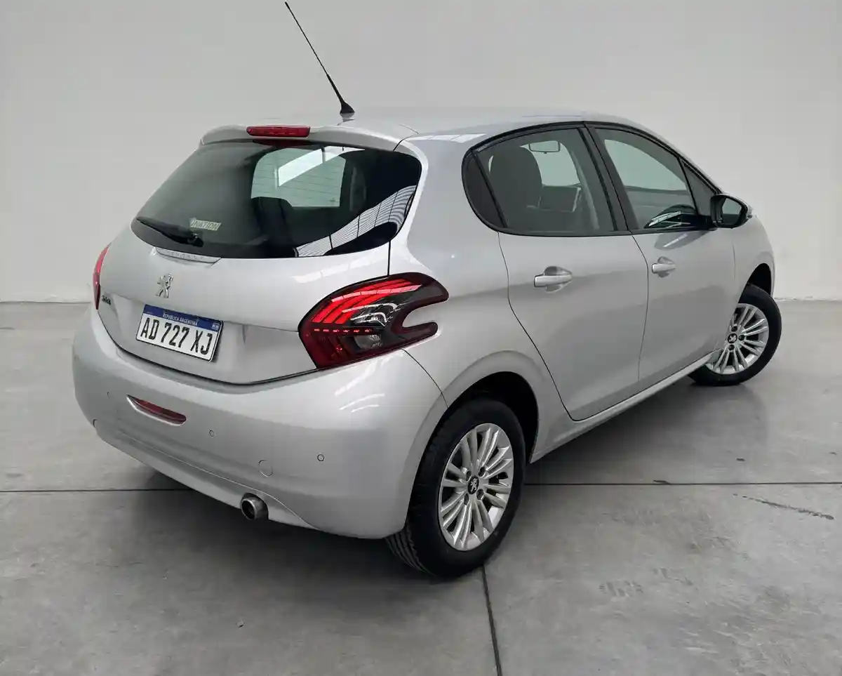 Peugeot 208 1.6 Allure 2019 - foto 5