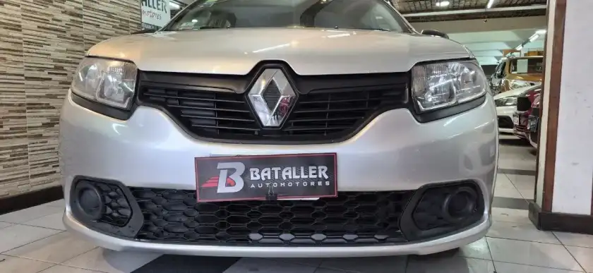 Renault Sandero 1.6 Authentique Pack I 90Cv 2015 - foto 1