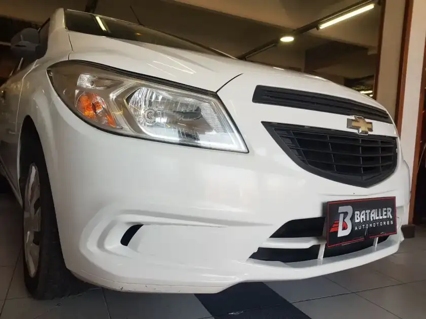 Chevrolet Onix 1.4 Lt Mt 98Cv 2015 - foto 3