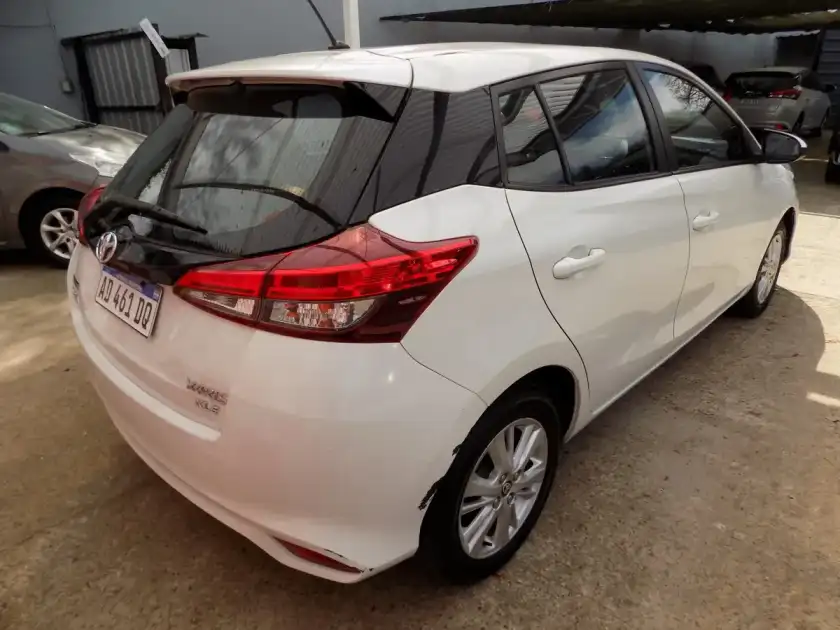 Toyota Yaris 1.5 107Cv Xls Pack Cvt 2019 - foto 5