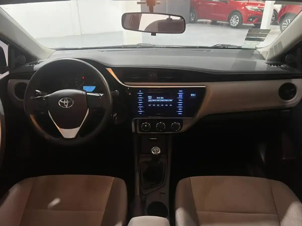 Toyota Corolla 1.8 Xli Mt 140Cv 2018 - foto 4