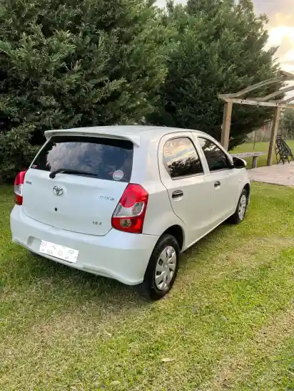 Toyota Etios 1.5 X 6Mt My19 2020 - foto 3