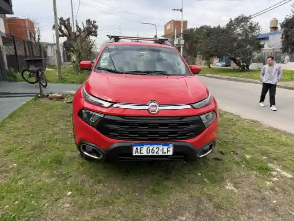 Fiat Toro 1.8 Freedom 4X2 At 2020 - foto 2
