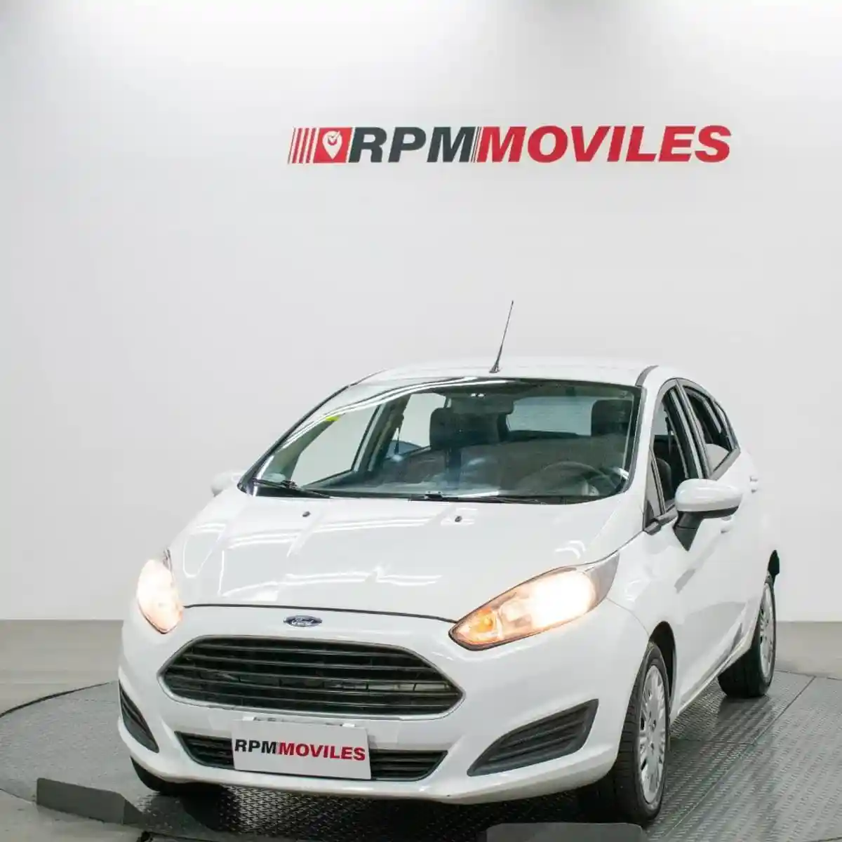 Ford Fiesta Kinetic 1.6 S 120Cv 2015 - foto 1