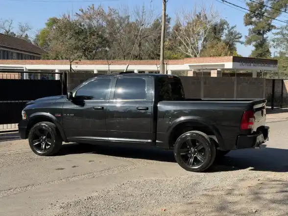 Ram 1500 5.7 Laramie Atx V8 2017 - foto 4