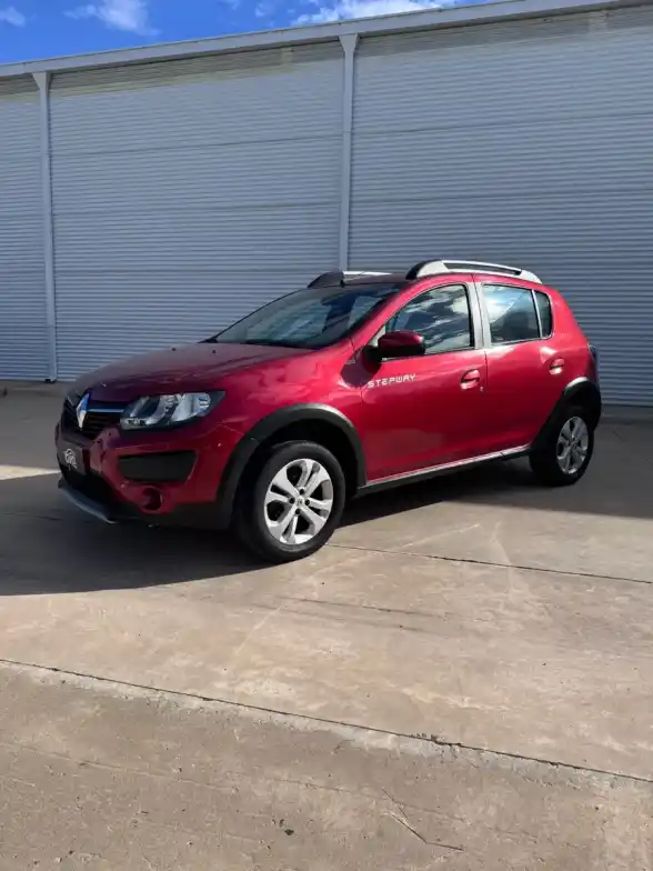 Renault Sandero Stepway 1.6 Dynamique 105Cv 2015 - foto 1