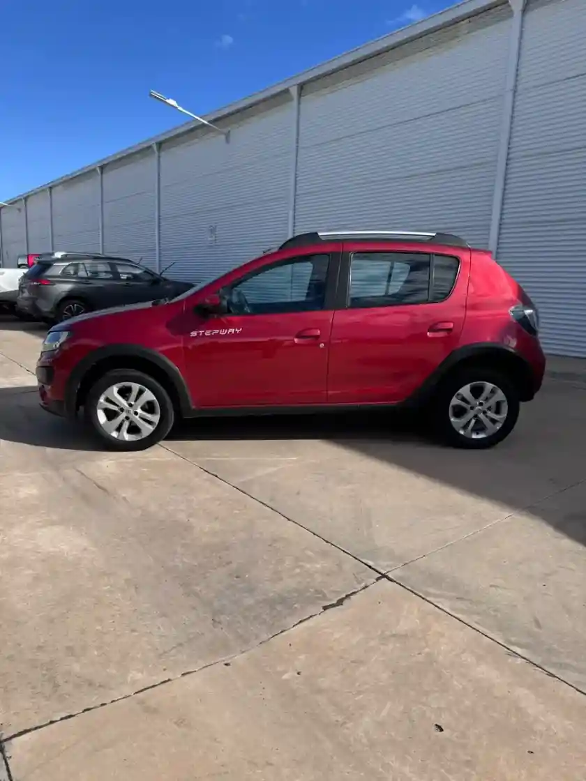 Renault Sandero Stepway 1.6 Dynamique 105Cv 2015 - foto 3