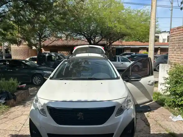 Peugeot 2008 1.6 Feline Tiptronic 2019 - foto 1