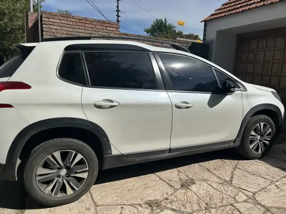 Peugeot 2008 1.6 Feline Tiptronic 2019 - foto 4