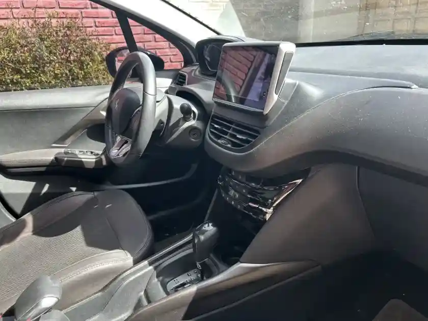 Peugeot 2008 1.6 Feline Tiptronic 2019 - foto 5