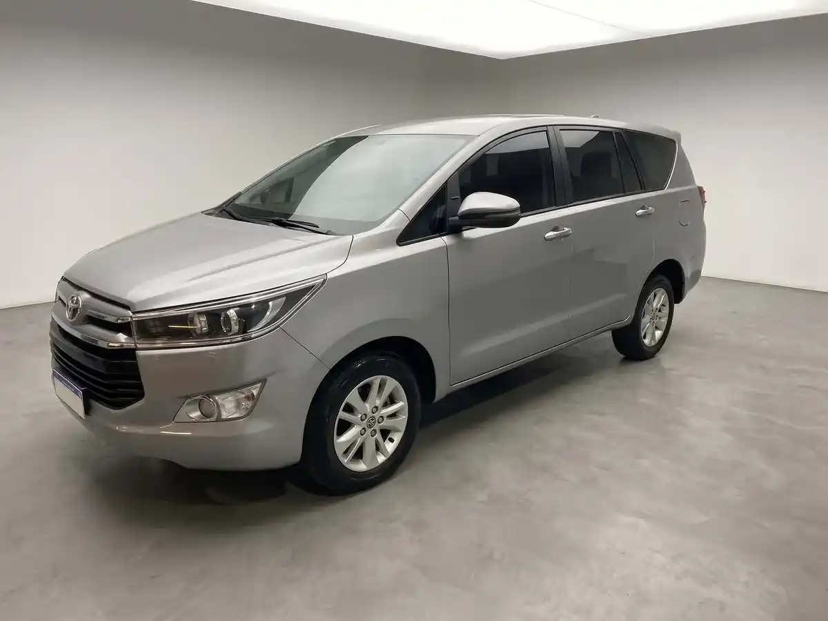 Toyota Innova 2.7 Srv At 8 Asientos 2019 - foto 1