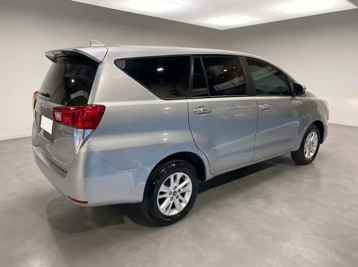 Toyota Innova 2.7 Srv At 8 Asientos 2019 - foto 3