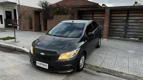 Chevrolet Onix 1.4 Joy Ls 98Cv 2018 - foto 1