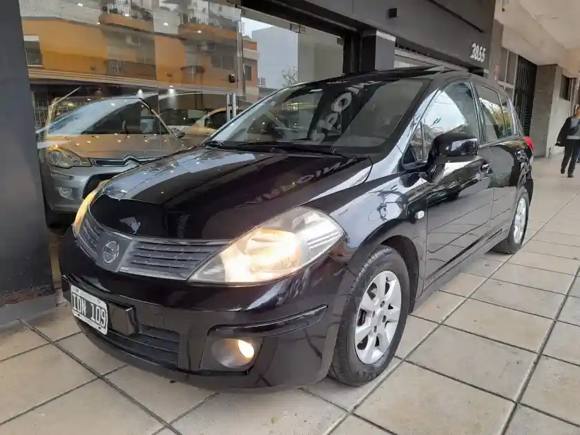 Nissan Tiida 1.8 Tekna 2009 - foto 2