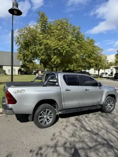 Toyota Hilux 2.8 Cd Srx 177Cv 4X4 At 2016 - foto 5