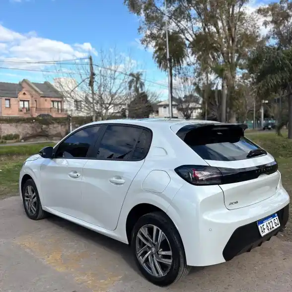 Peugeot 208 1.6 Feline Tiptronic 2022 - foto 3