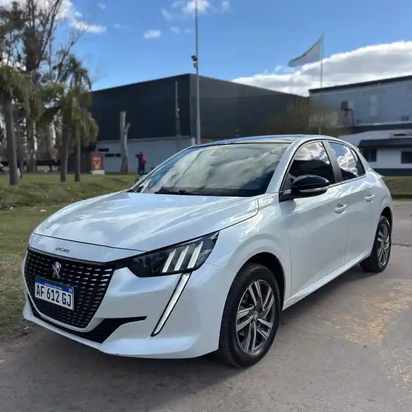 Peugeot 208 1.6 Feline Tiptronic 2022 - foto 4