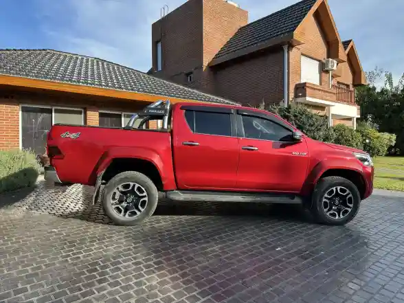 Toyota Hilux Pick-Up 2.8 Cd Srx 204Cv 4X4 At 2024 - foto 5