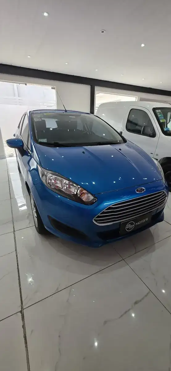 Ford Fiesta Kinetic 1.6 Titanium 120Cv 2015 - foto 1