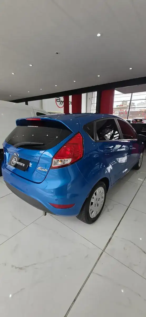 Ford Fiesta Kinetic 1.6 Titanium 120Cv 2015 - foto 4