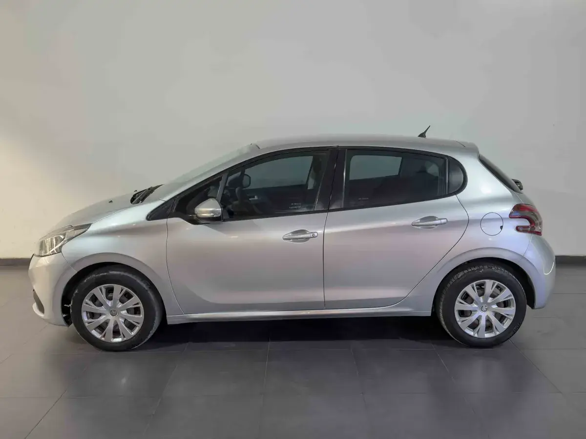 Peugeot 208 Active 1.6 Mt .L 2020 - foto 5