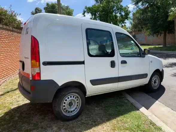 Renault Kangoo 1.6 Furgon Ph3 Confort 5As Lc 2017 - foto 2