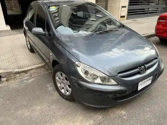 Peugeot 307 2.0 Xt Premium Tip. 2004 - foto 2