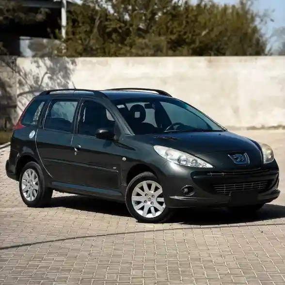 Peugeot 207 Compact Sw 2.0 Xt Hdi 2011 - foto 4