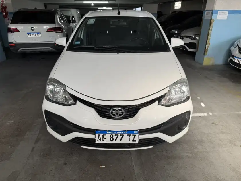 Toyota Etios 1.5 X 6Mt My19 2023 - foto 4
