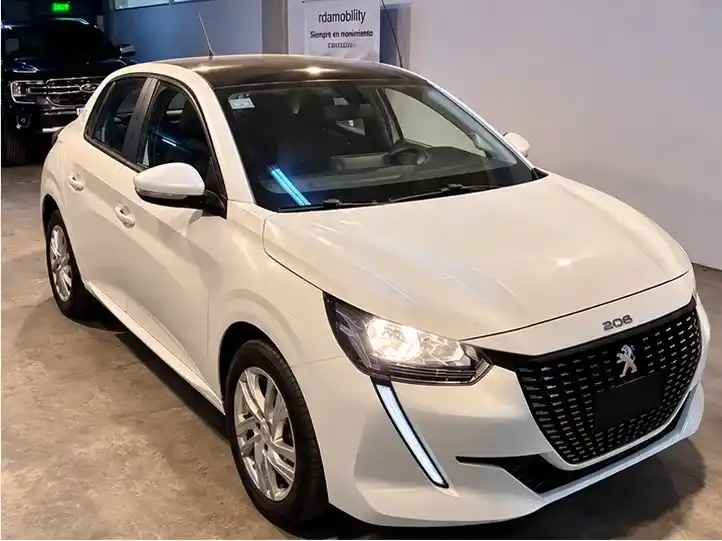 Peugeot 208 1.6 Active Tiptronic 2022 - foto 3