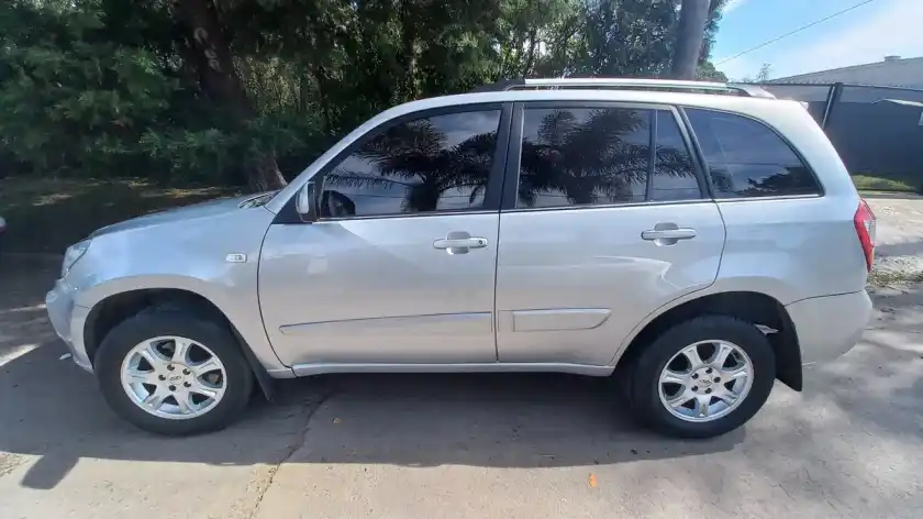 Chery Tiggo 2.0 F2 Confort 4X2 138Cv 2013 - foto 3