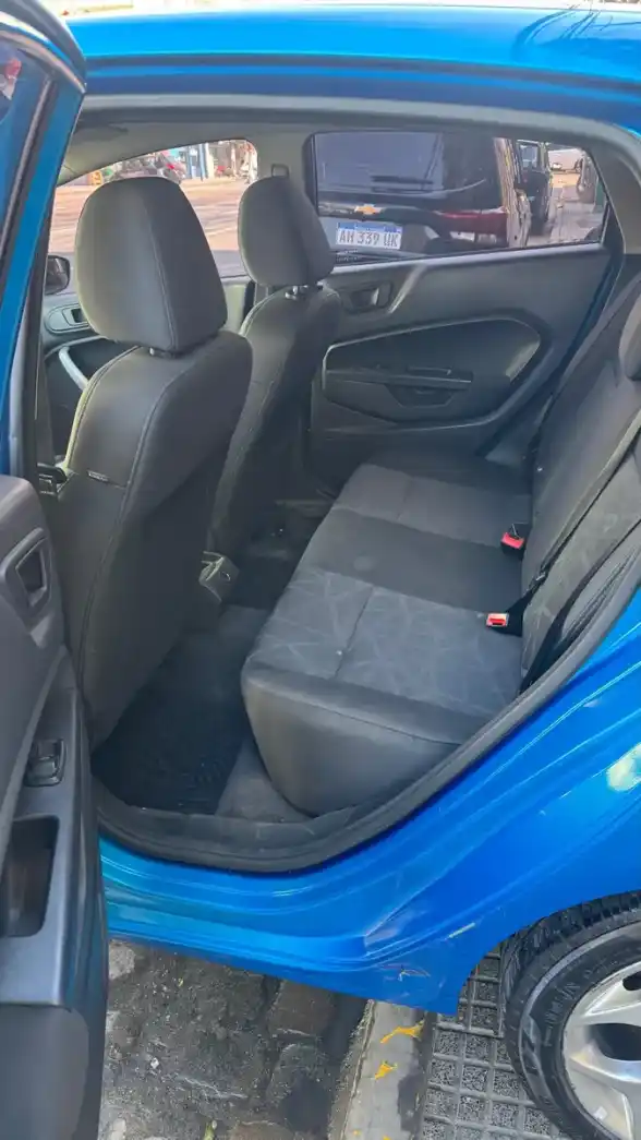 Ford Fiesta Kinetic 1.6 Titanium 120Cv 2013 - foto 2