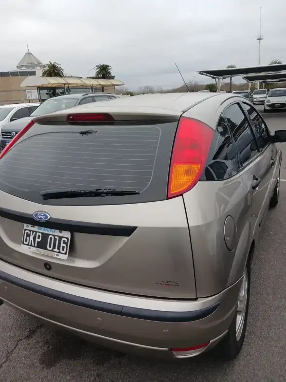 Ford Focus 1.6 Edge 2007 - foto 5