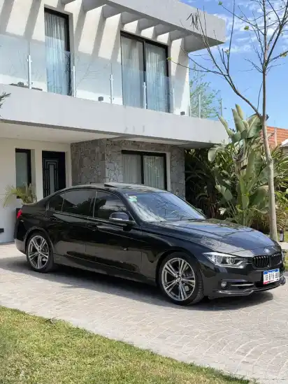 Bmw Serie 3 3.0 330I Sedan Sport Line 252Cv 2018 - foto 2