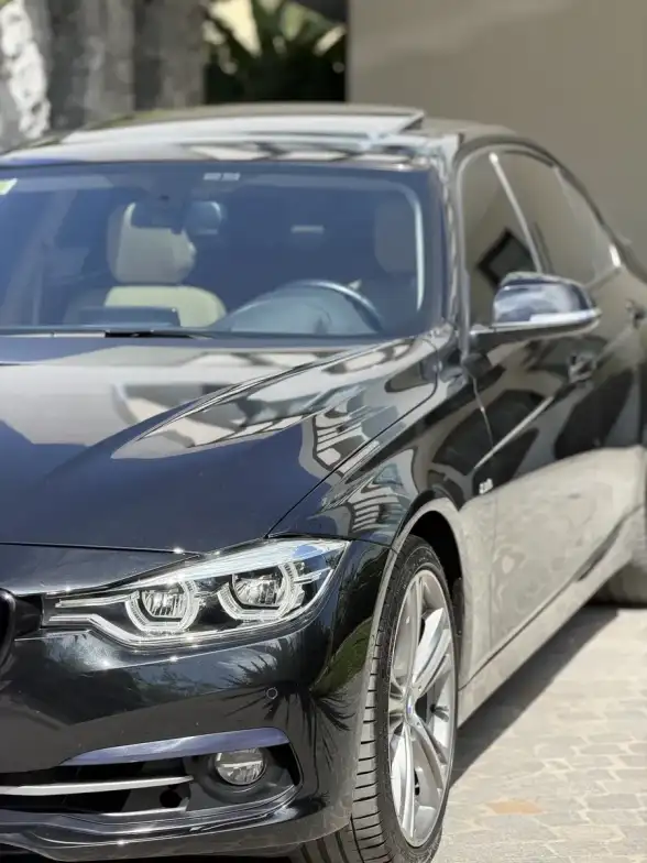 Bmw Serie 3 3.0 330I Sedan Sport Line 252Cv 2018 - foto 3