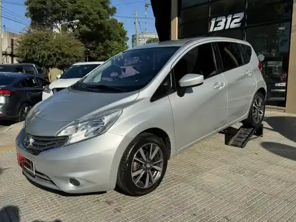 Nissan Note 1.6 Exclusive 110Cv Cvt 2017 - foto 4
