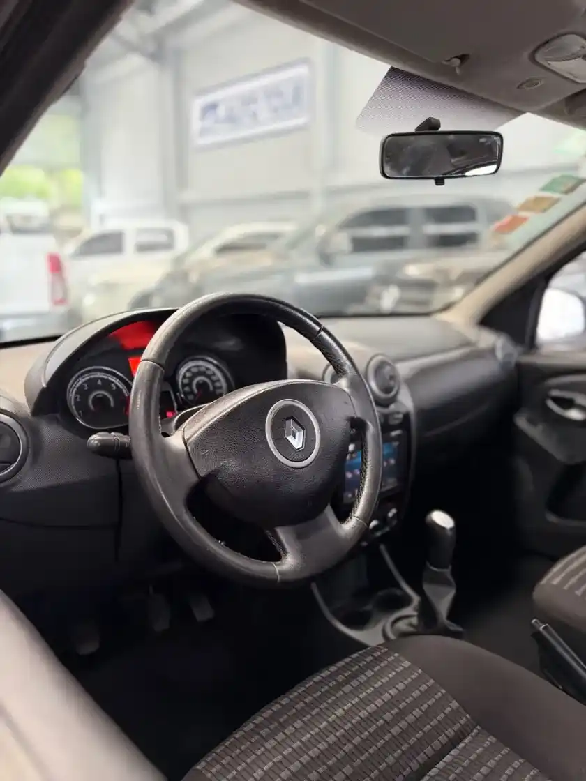 Renault Sandero 1.6 Privilege Nav 105Cv 2013 - foto 4