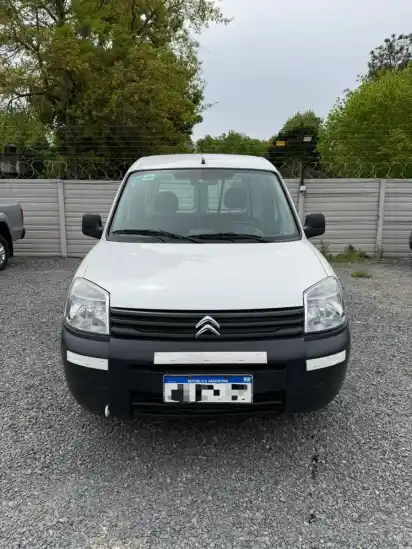 Citroën Berlingo Furgon 1.6 Hdi 92 Bussines 2023 - foto 2