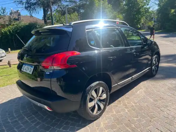 Peugeot 2008 1.6 Feline 2017 - foto 3