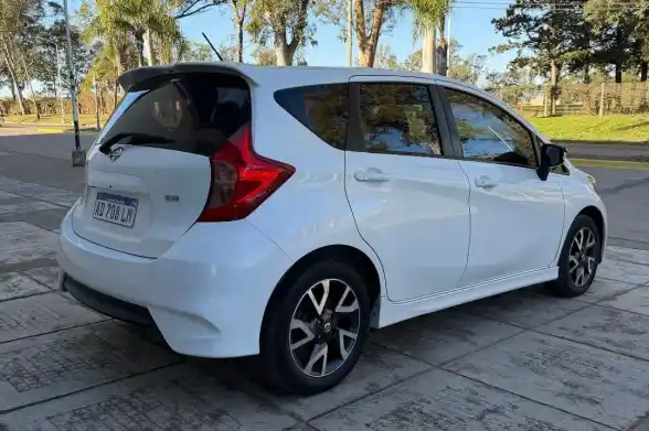 Nissan Note 1.6 Sr 110Cv Cvt 2019 - foto 3
