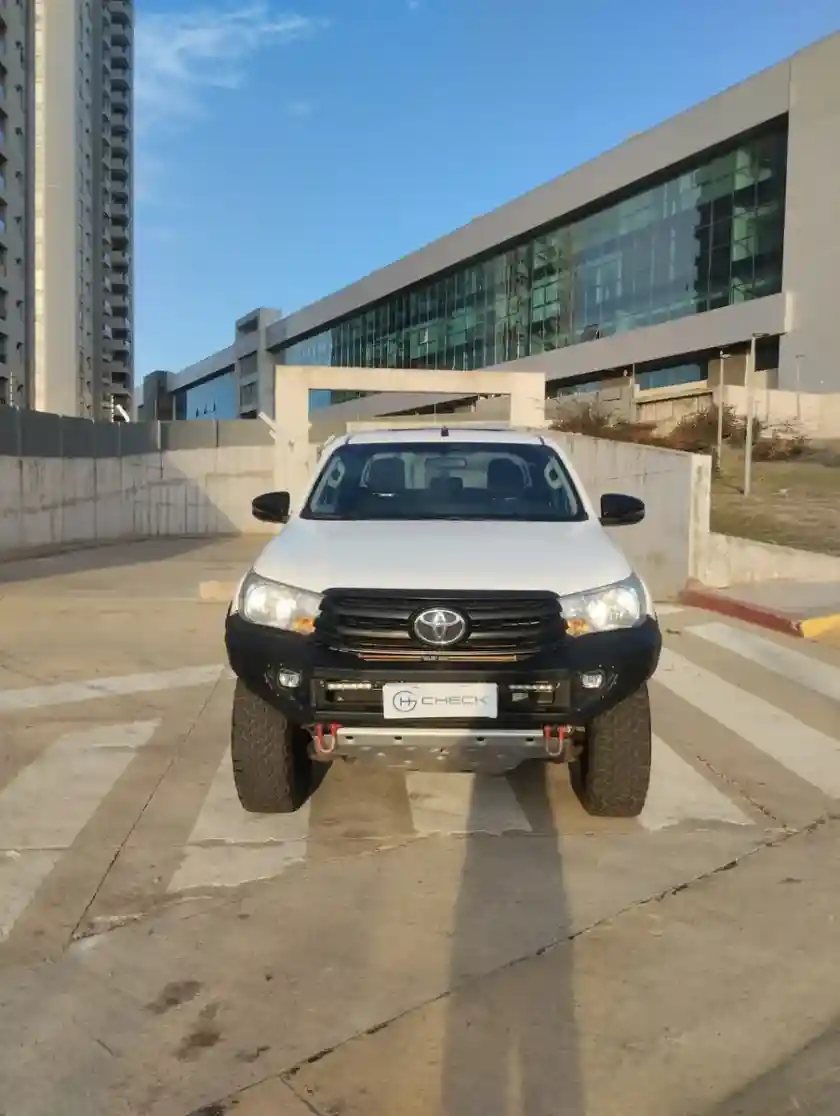 Toyota Hilux Pick-Up 2.8 Cd Limited 177Cv 4X4 2018 - foto 2