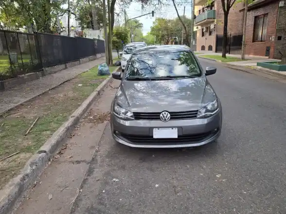 Volkswagen Gol Trend 1.6 Pack Iii 101Cv 2014 - foto 2