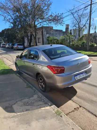 Citroën C-Elysée 1.6 Feel Hdi 92 2018 - foto 3