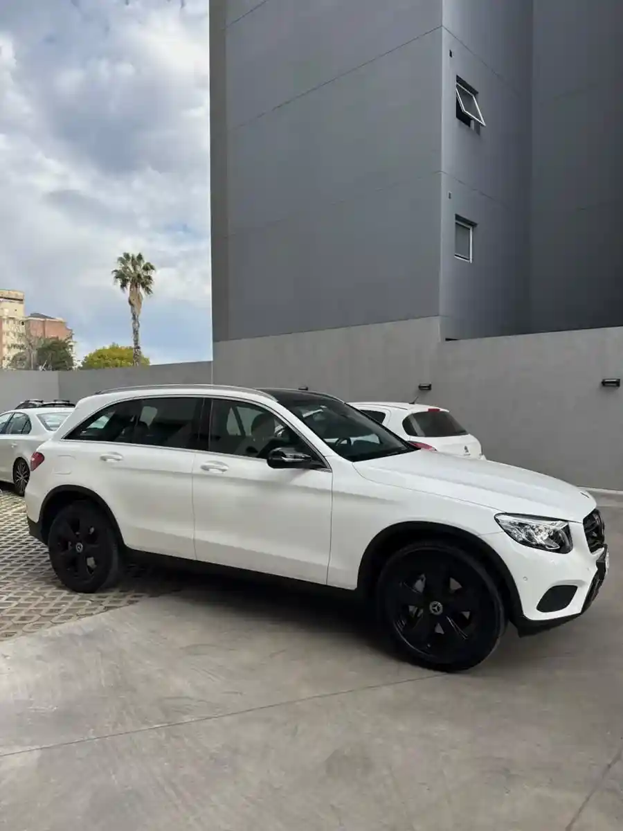 Mercedes-Benz Clase Glc 4Matic Offroad 2018 - foto 2