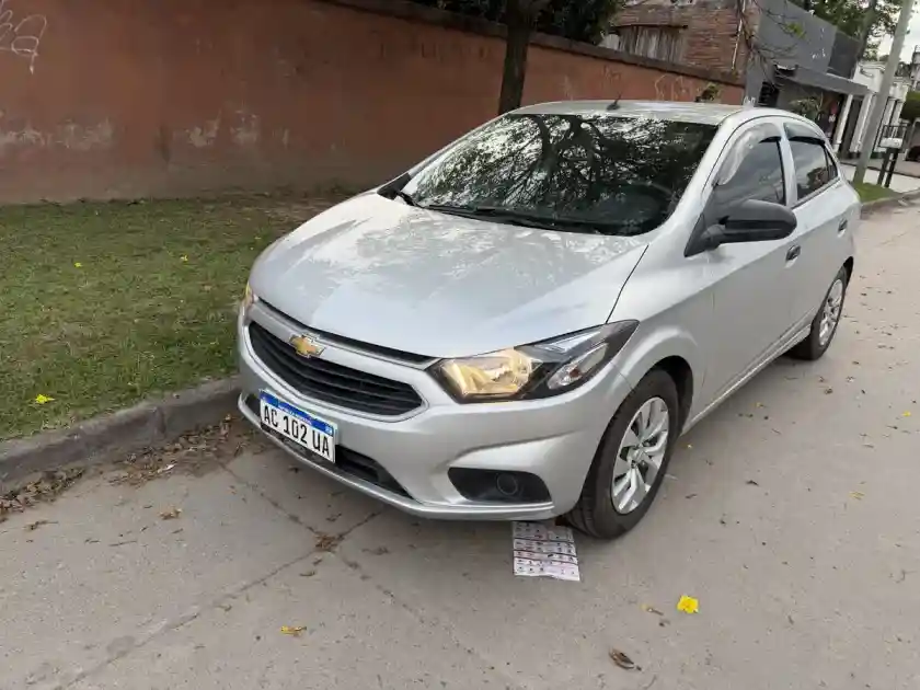 Chevrolet Onix 1.4 Lt 98Cv 2018 - foto 2