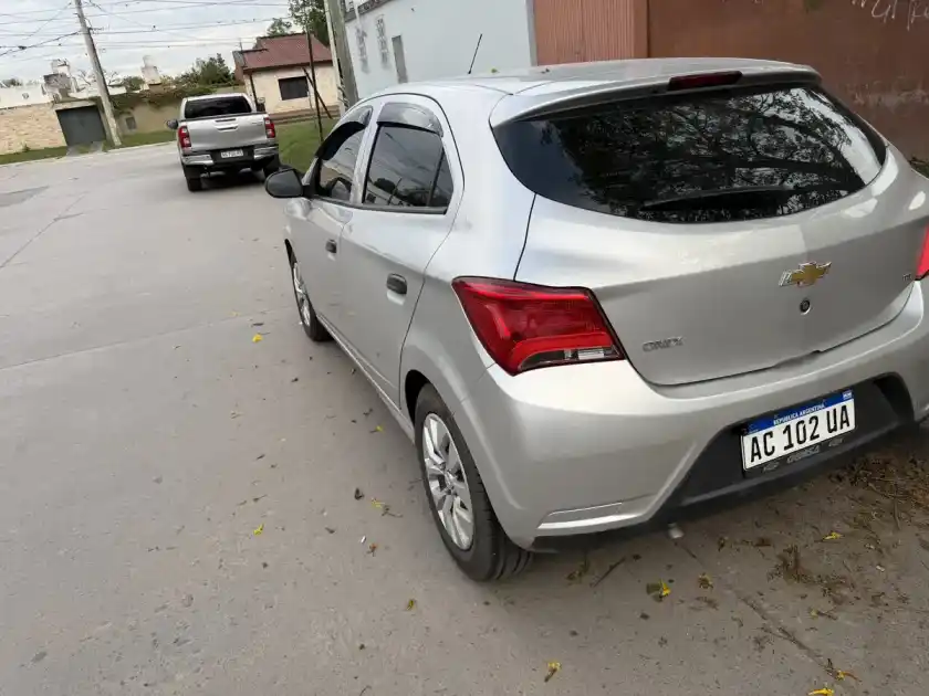 Chevrolet Onix 1.4 Lt 98Cv 2018 - foto 4
