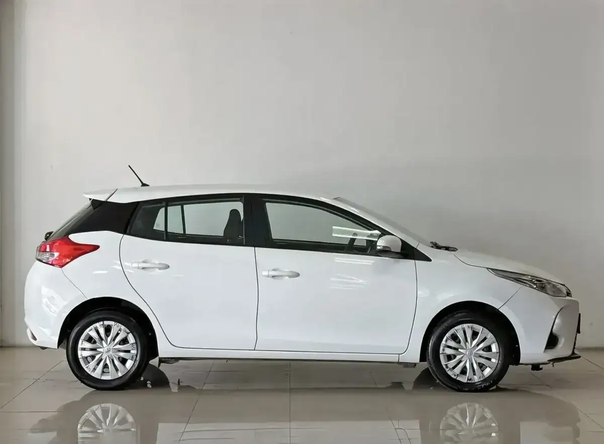 Toyota Yaris 1.5 107Cv Xs Cvt 2025 - foto 1