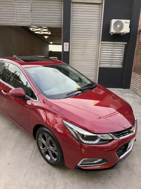 Chevrolet Cruze 1.4 Ltz+ At 5 Puertas 2019 - foto 1